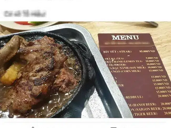 Gọi 1 phần steak tái nhưng đầu bếp mang ra phần cháy đều 2 mặt, khách phàn nàn liền bị chửi 'vuốt mặt không kịp'