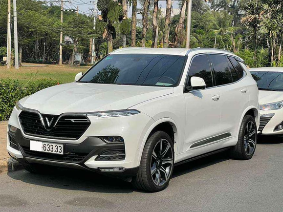 Bốc được biển '633.33’, chủ xe VinFast Lux SA2.0 tự tin rao bán lại giá 1,7 tỷ đồng sau gần 20.000km