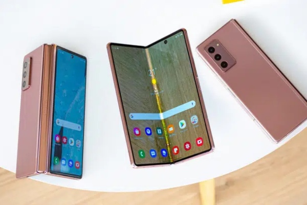 Ảnh render chất lượng cao của Galaxy Z Fold 3 gợi mở khả năng tương đồng thiết kế với Galaxy S21 Ultra?