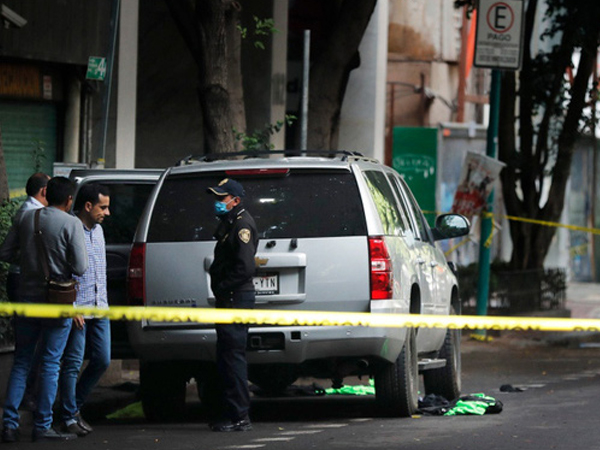Mexico: Xông vào bữa tiệc để cướp, sau đó giết 7 người