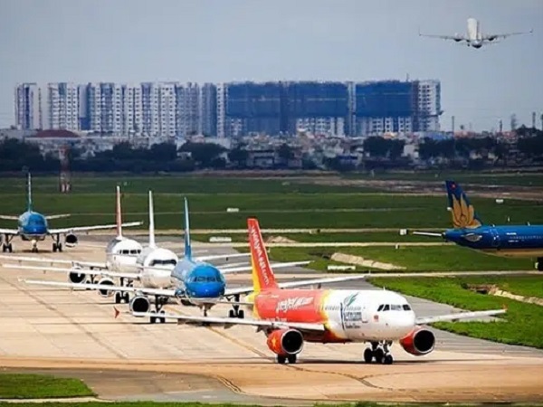 Giá vé máy bay Tết rẻ kỷ lục, đường bay TP HCM – Hà Nội giảm giá bất ngờ