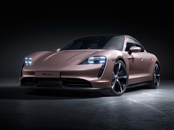 Porsche chính thức ra mắt phiên bản Taycan dẫn động cầu sau, giá từ 4,76 tỷ đồng