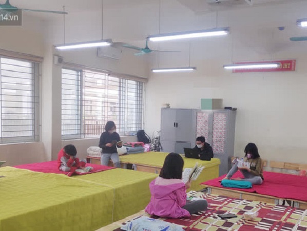 Cô giáo chủ nhiệm chia sẻ về cuộc sống bên trong khu cách ly trường Tiểu học Xuân Phương: 'Đón Tết trong này cũng không quá tệ, chỉ cầu mọi người bình an'
