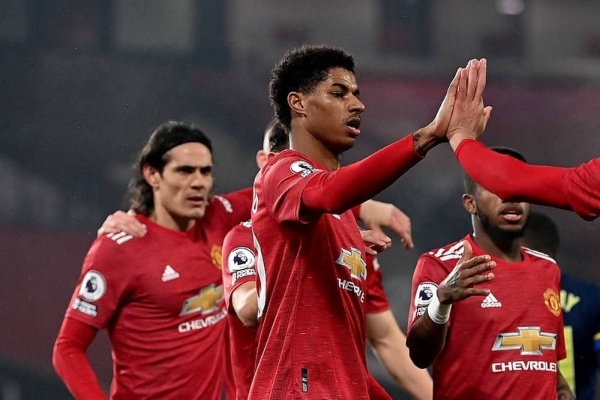 Rashford vượt kỷ lục ghi bàn của huyền thoại Cantona