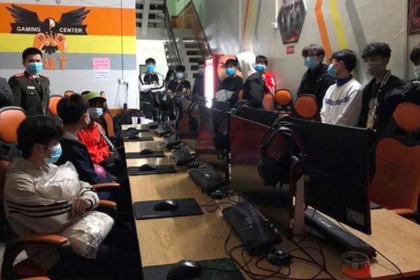 Phạt 35 triệu đồng, thu hồi giấy phép tiệm game vi phạm quy định phòng, chống dịch ở Móng Cái