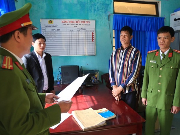 Lộ âm mưu lừa đảo khi đem sổ đỏ giả đi công chứng
