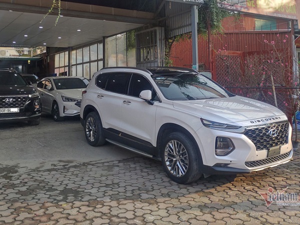Sát Tết, xe cũ giá 1 tỷ khan hàng
