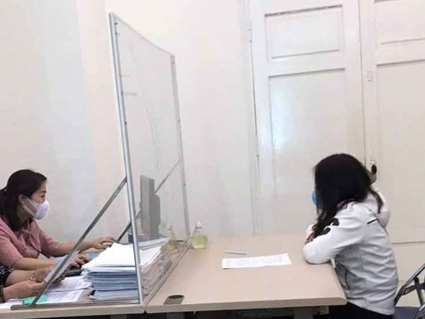 Hà Nội xử phạt một tài khoản Facebook 7,5 triệu đồng vì đăng tin ca mắc Covid-19 đi hát karaoke có 'tay vịn'