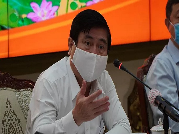 Chủ tịch UBND TP HCM ra 'tối hậu thư' liên quan Covid-19