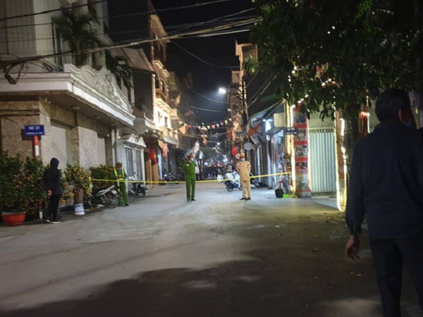 Lao vào hỗn chiến, chủ nhà bị nam thanh niên cầm dao phóng lợn đâm tử vong