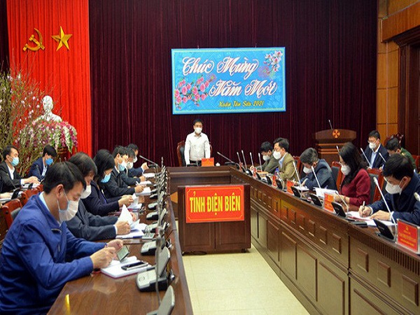 2 ca dương tính với Covid-19 ở Điện Biên khai báo gian dối, tài xế bị tước bằng lái xe