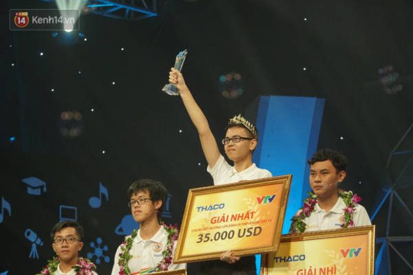 Quán quân Olympia 2019 đăng quang 1 năm rưỡi vẫn chưa thể đi du học, nhưng ở Việt Nam đã kịp có công việc, xem qua ai cũng bất ngờ