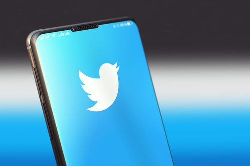 Myanmar chặn Twitter, Instagram