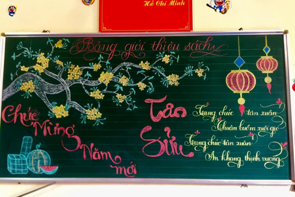 Giáo viên vẽ 'tùy hứng' lại trở thành tác phẩm nghệ thuật trên bảng đen