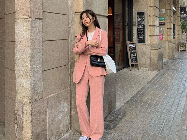 Mix 4 kiểu quần này với blazer, trông bạn sẽ trẻ ra vài tuổi mà vẫn 100% thanh lịch