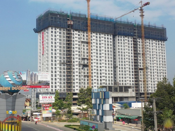 Căn hộ cất nóc tăng giá chục triệu đồng mỗi m2