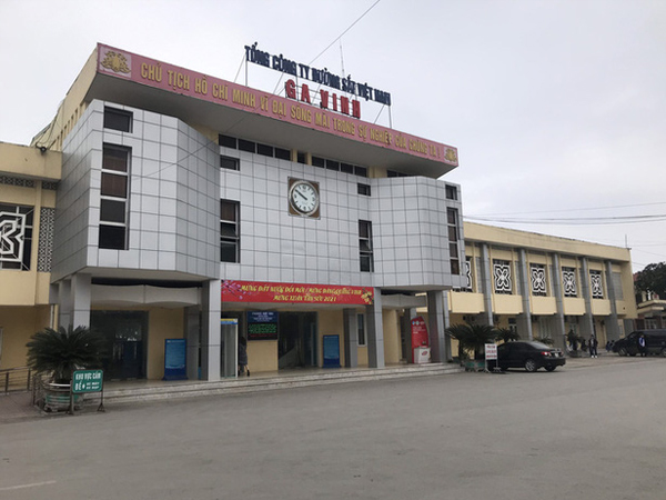 Ga Vinh vắng hoe người những ngày Tết, mỗi ngày khách trả lại vé hơn 200 triệu đồng