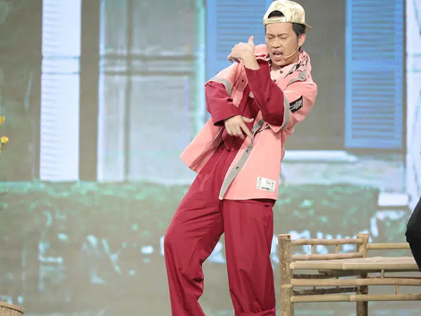 Hoài Linh 'bắn rap' cực chất, bất ngờ trở lại màn ảnh nhỏ trong đêm Giao thừa sau thời gian dài 'ở ẩn'