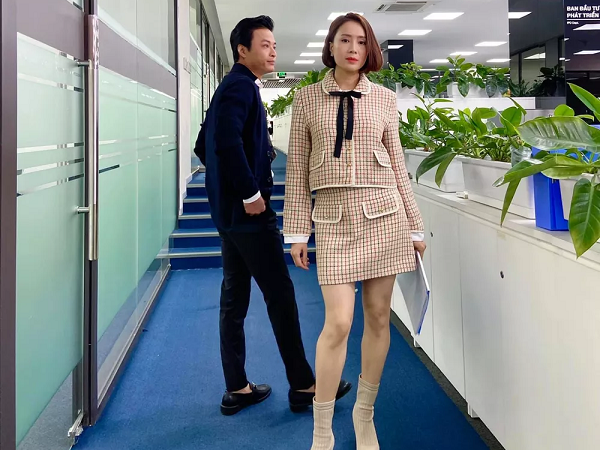 Ngắm phong cách thời trang sang chảnh của Hồng Diễm trong 'Hướng dương ngược nắng'
