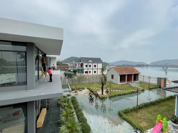 Lộ diện biệt thự của shark Dũng: 2 tầng bề thế, rộng thênh thang, view nhìn thẳng ra cảng Cửa Lò