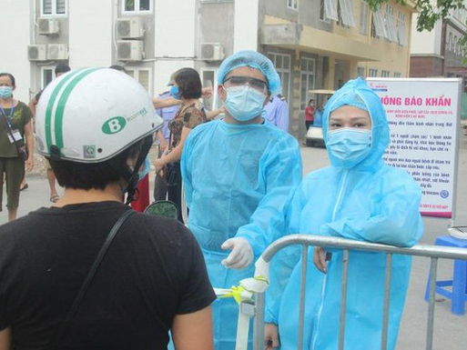 Từ vụ ở sân bay Tân Sơn Nhất: Virus SARS-CoV-2 có lây qua hành lý ký gửi?