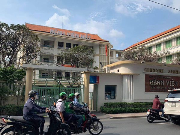 Khởi tố, bắt tạm giam Giám đốc Bệnh viện Mắt TP.HCM