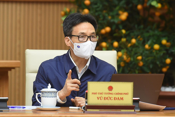 Phó Thủ tướng Vũ Đức Đam: Trường hợp F1 âm tính nhưng F2 dương tính rất đáng lo ngại
