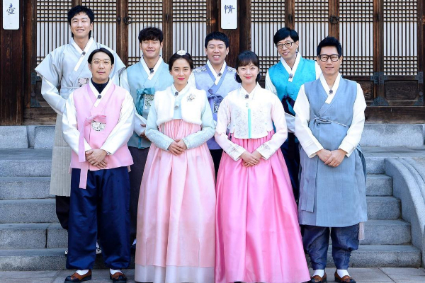 'Giắt túi' loạt show thực tế Hàn đình đám dành cày xuyên Tết!