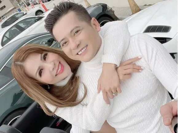 Chọn đúng Tết, Hoàng Anh công khai diện đồ đôi và có hành động thân mật với người tình tin đồn hậu drama đấu tố ly hôn