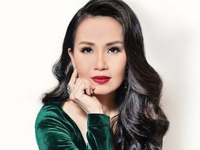 Cẩm Ly: 'Nhìn thấy Minh Tuyết hát là nước mắt tôi chảy ra'