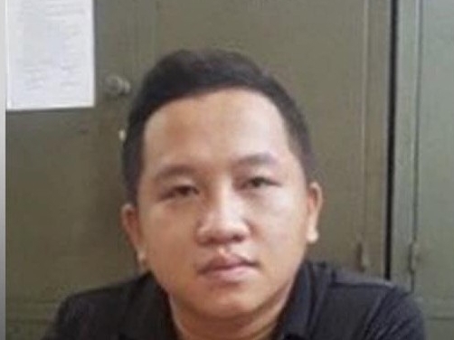 Người đàn ông đồng tính tống tiền hàng trăm triệu đồng khách mua dâm