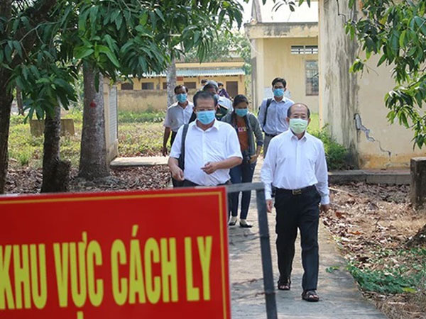 NÓNG: 19 người F1 ở Đồng Tháp đi cách ly ngay chiều mùng 1 Tết vì liên quan ca Covid-19 tại TP.HCM