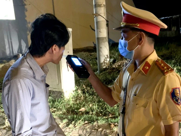 Xử lý nghiêm vi phạm nồng độ cồn, đua xe trái phép trong dịp Tết