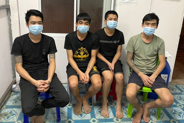 Bơi qua sông từ Campuchia về Việt Nam, 4 thanh niên bị bắt giữ