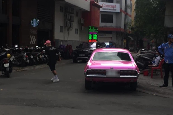 Lộ hình ảnh cho thấy Châu Bùi và Binz hẹn hò ngay mùng một Tết