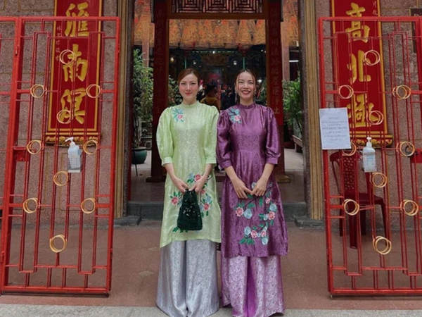 Sao Việt mặc gì đi lễ chùa đầu năm: Lệ Quyên, Angela Phương Trinh nền nã với áo dài, Sun Ht và Chi Pu lại gây tranh cãi