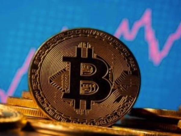 Giá Bitcoin cao nhất mọi thời đại: Bong bóng có vỡ?