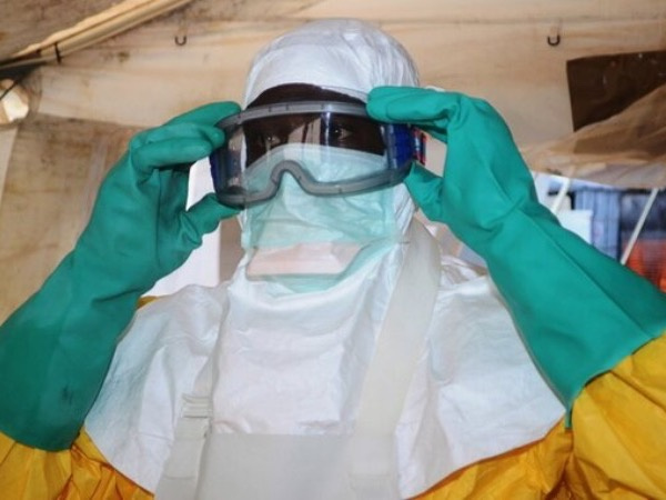 Ebola tái bùng phát ở Tây Phi