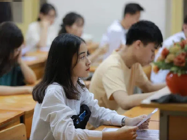 Chính thức: Học sinh, sinh viên Hà Nội được nghỉ học đến hết tháng 2