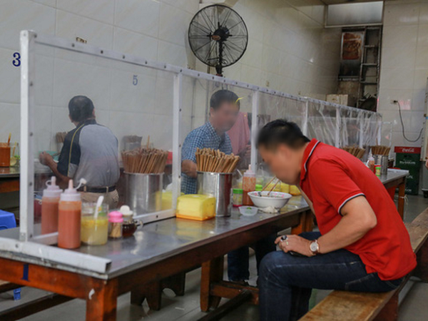 Những hàng quán nào phải đóng cửa, hàng quán nào được mở từ 16-2?