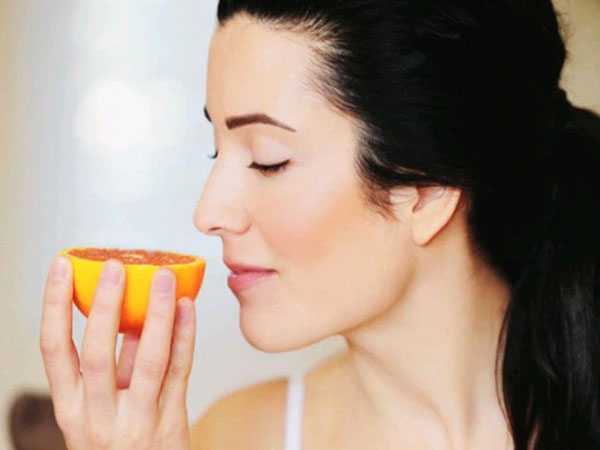 Bất ngờ với cách tự kiểm tra có mắc Covid-19 hay không: Ngửi mùi 2 loại thực phẩm phổ biến
