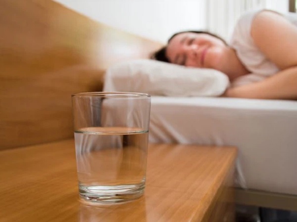 Bí quyết trường thọ: Uống ba cốc nước mỗi ngày để ngăn ngừa 'mọi bệnh tật' và sống lâu trăm tuổi