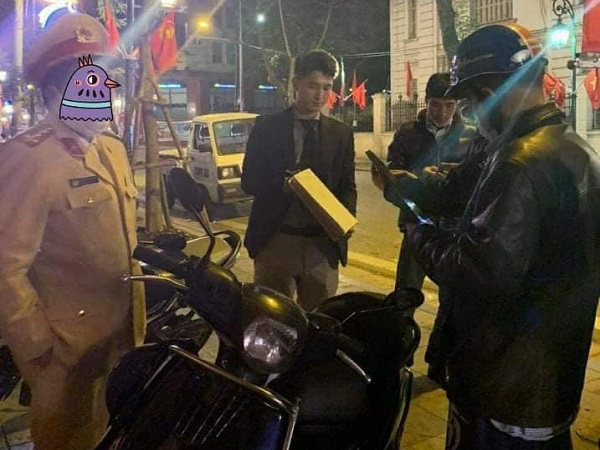 Biến giữa đêm: Huỳnh Anh bị tố mở cửa ô tô gây tai nạn nhưng kì kèo không chịu đền bù