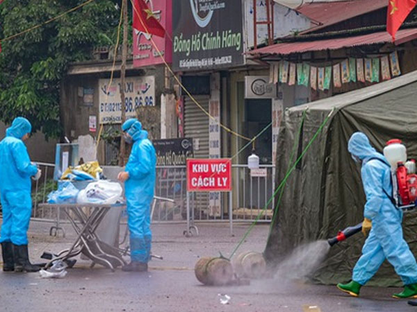 Cô gái khai báo gian dối khiến toàn bộ nhân viên y tế phải cách ly âm tính lần 1 với SARS-CoV-2