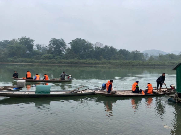 Thầy hiệu trưởng ở Nghệ An nghi nhảy cầu tự vẫn