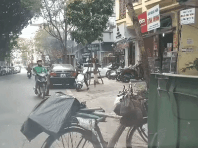 Anh Grab lì xì cô đồng nát 50 nghìn bị từ chối, hành động sau đó khiến tất cả bất ngờ