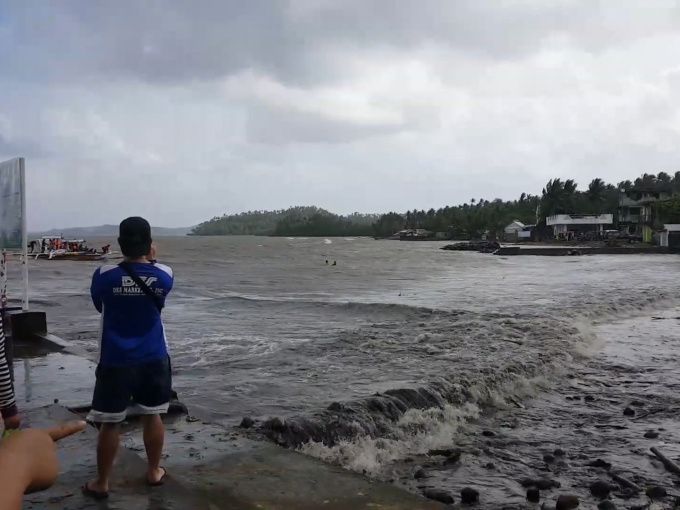 Bão Auring sắp đổ bộ Philippines sơ tán hàng trăm người dân