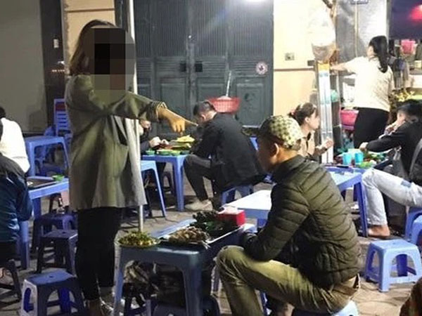 Chàng trai bị 3 cô gái chia tay vì đi ăn bắt 'cưa đôi' và câu hỏi khiến dân mạng đau đầu tìm đáp án