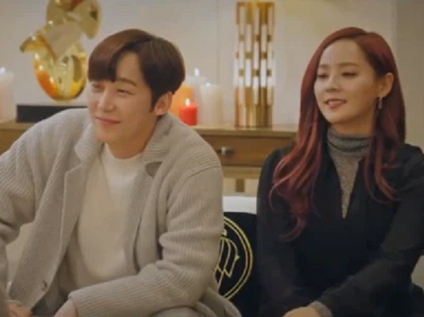 Không có bà cả Lee Ji Ah nào 'tái sinh' cả, mỹ nữ giấu mặt ở Penthouse 2 lại là Yoon Hee có tức không!