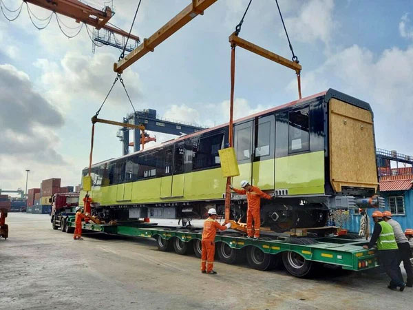 Đoàn tàu Metro thứ 3 của dự án đường sắt đô thị đoạn Nhổn – Ga Hà Nội đã về đến Việt Nam trong ngày đầu năm Tân Sửu